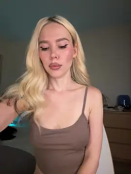 xDinnax live cam on StripChat