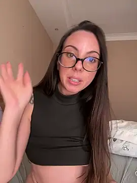 secretbru (F young) - Tirar a roupa