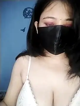 pari8822 (F young) - Boobs show