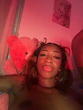 Nina_Velveta