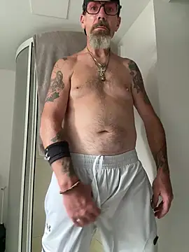 niceguybigcock (Ask my age) - Get off