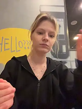 maryhiggins (F young) - Sucking  Dildo with saliva  on boobs