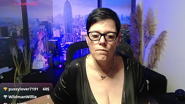 ninarandmann live cam on StripChat