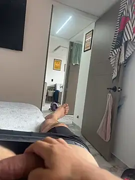 elrolo94 live cam on StripChat