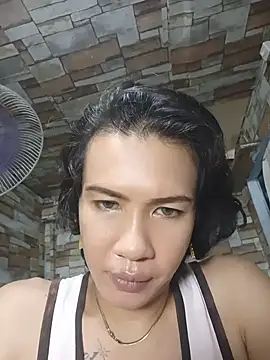manilafoxts live cam on StripChat