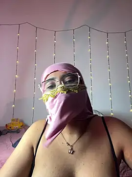 Maisa_issa live cam on StripChat