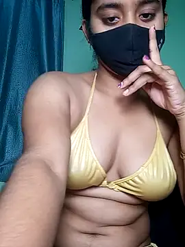 shrutee12 live cam on StripChat