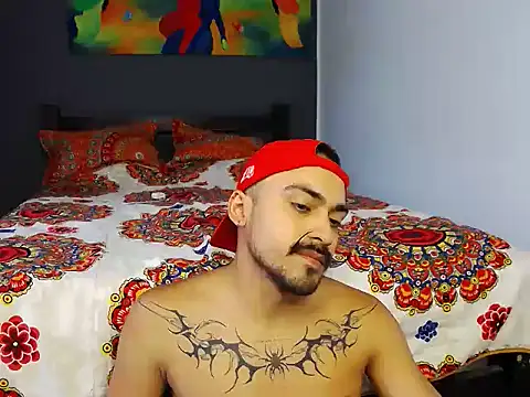 ChristopherLukka live cam on StripChat