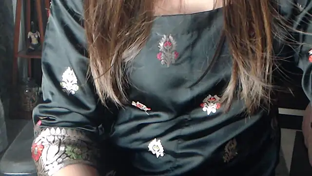 Tasty_Melody live cam on StripChat