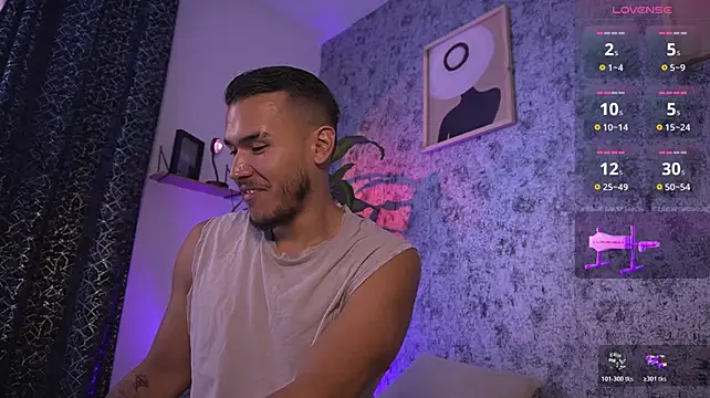 MarkSantozz live cam on StripChat