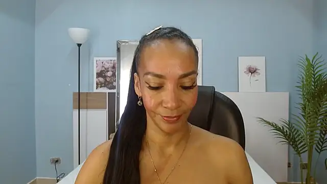 Manuela_giraldo_ live cam on StripChat