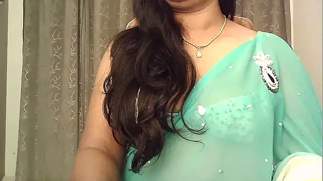 Spandana_Sweety live cam on StripChat