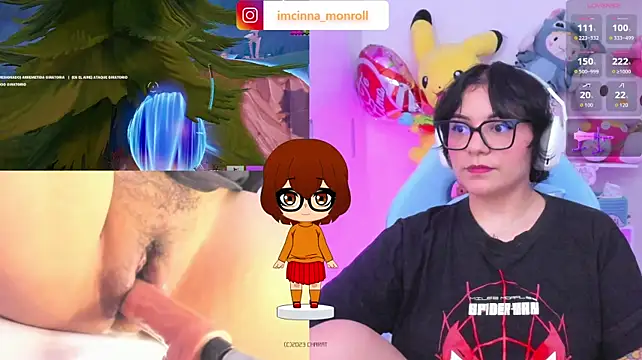 cinna_monroll live cam on StripChat