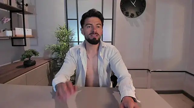 Liam_ashford live cam on StripChat