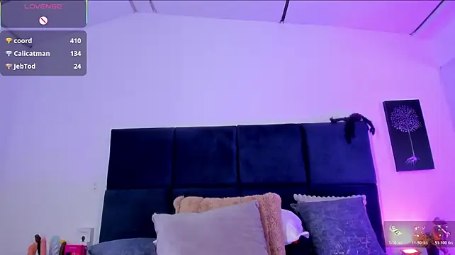 april_jones05 live cam on StripChat