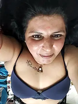 Jann_Riya333 live cam on StripChat