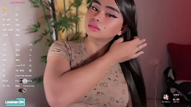 Model: NyxaraSinDoll