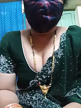 Chikki_20 live cam on StripChat