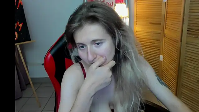 CamillaDreamer live cam on StripChat