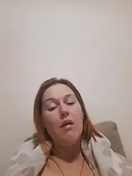 LanaOlbenst live cam on StripChat