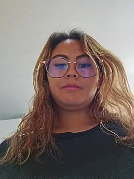 Mari-98 live cam on StripChat