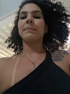 Toxic_Love_ live cam on StripChat