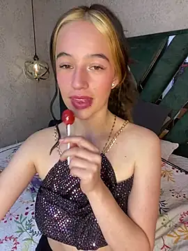 aly_16 live cam on StripChat