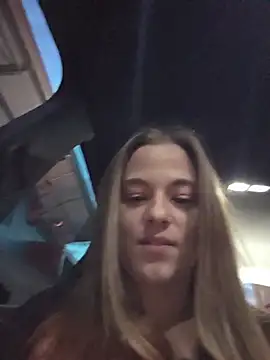 Luna_Lynn