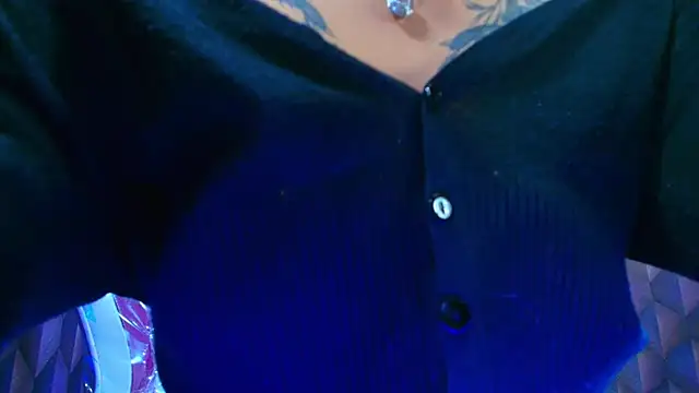 LiaHarryis live cam on StripChat