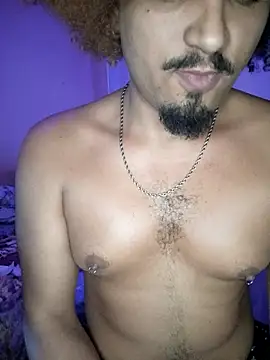 BlessedLucao live cam on StripChat