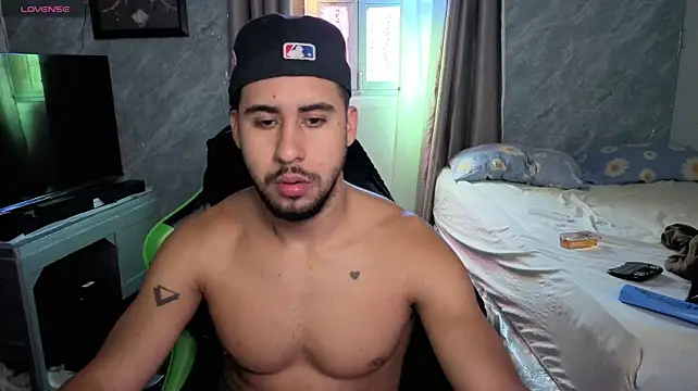 Daiki_Jack live cam on StripChat
