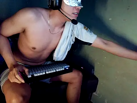 boyhigh1997 live sex cam