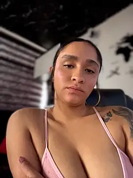 Isabella-Teen live webcam