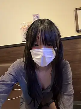 natsu067 Live Webcam on Stripchat