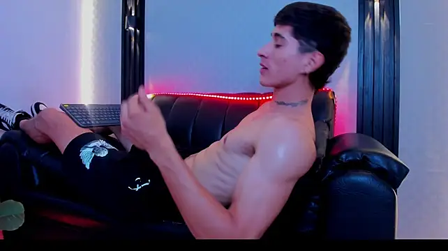 Dark_Valentino_ live cam on StripChat