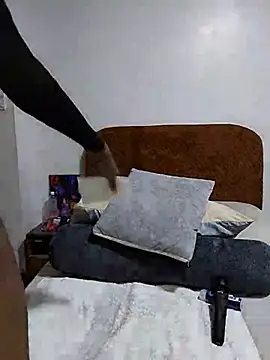 chocolata-cocoa live cam on StripChat