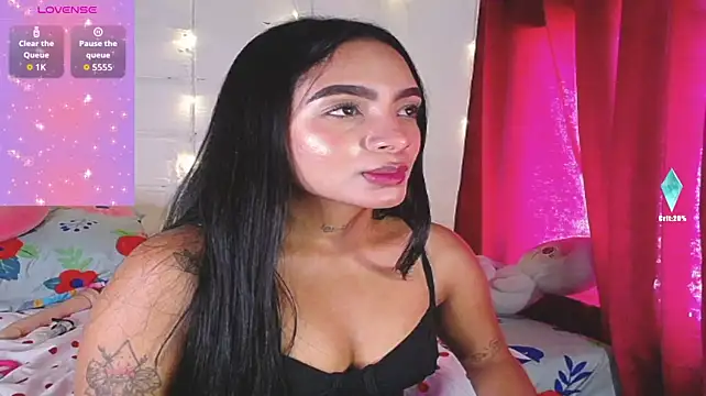 Estefy_gomez09 live cam on StripChat