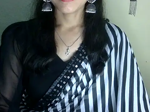 Shazi_1 live cam on StripChat