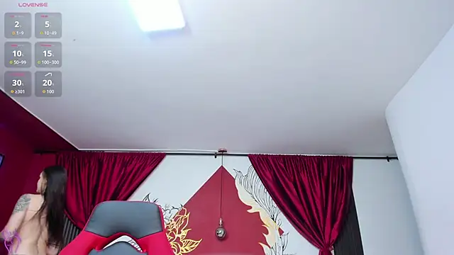 charlottewhitte webcam
