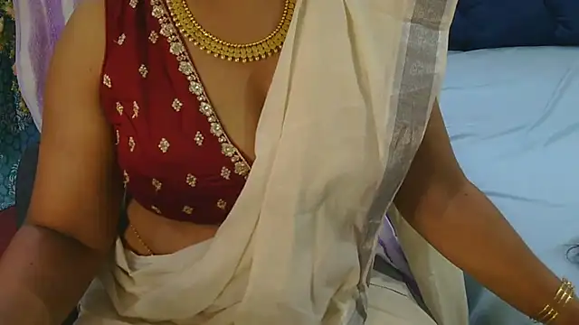 Mallu_Manisha