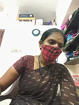 Tamil_Yalini12 live cam on StripChat