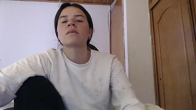Shanel_Lozano live cam on StripChat
