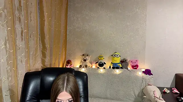 urcutiebunnyy live cam on StripChat