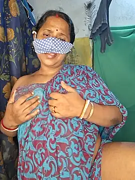 Real_Desi_Couple webcam