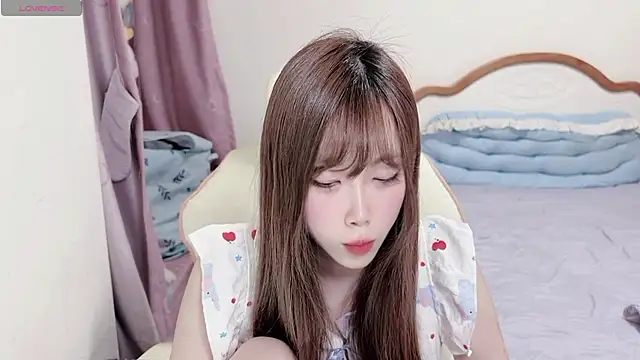Vivian-88 live cam on StripChat