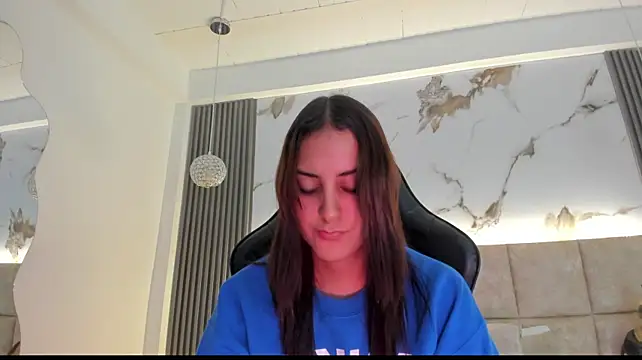 ChaeyounngDae live cam on StripChat
