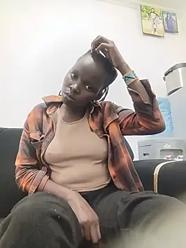ebony_emmah live cam on StripChat
