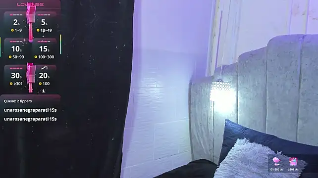 lanna_brunette live cam on StripChat