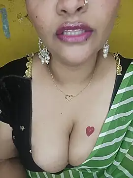 Love_me_7 live cam on StripChat