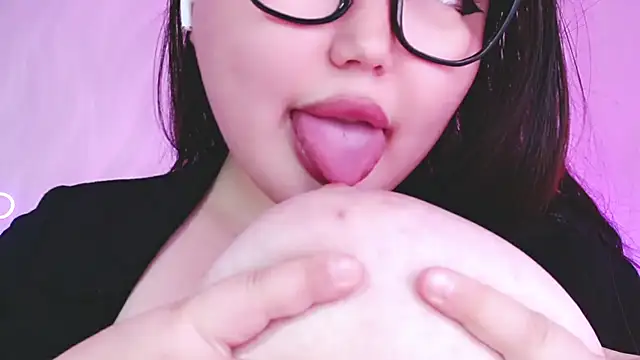 yourmermaidd webcam